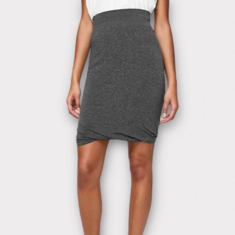 Lululemon Women’s Boulevard Bliss Skirt Size 8 Ruching Grey Stretch Athleisure